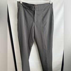 Mondetta  woman’s olive green Stretch athletic Pants sz 8
